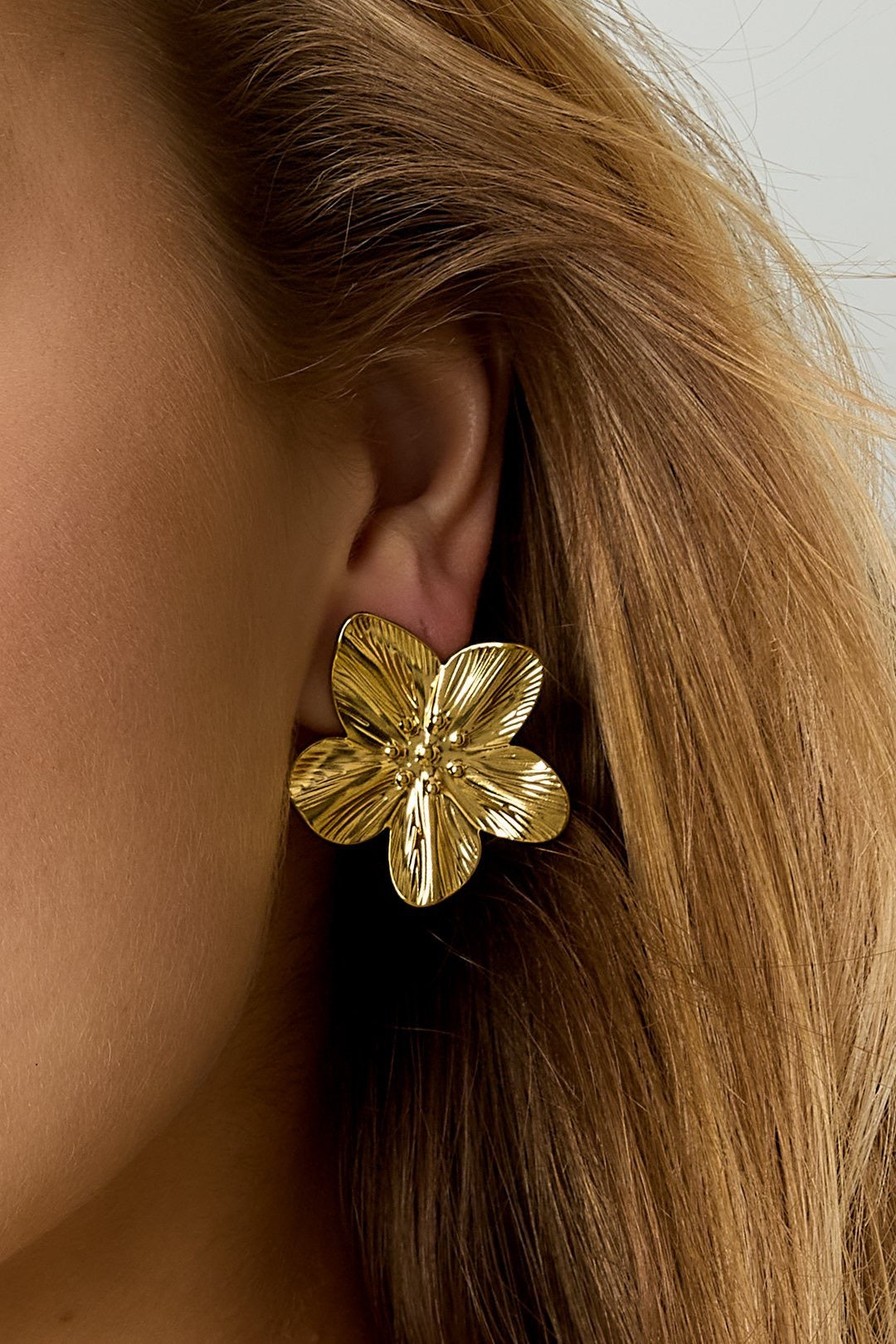 Flower oorbellen - goud
