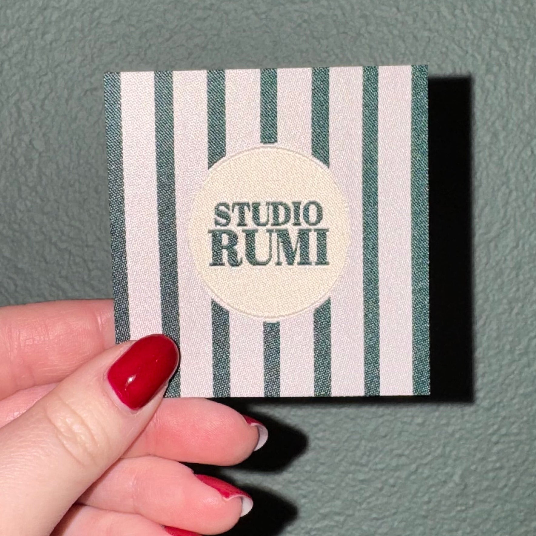 STUDIO RUMI embleem